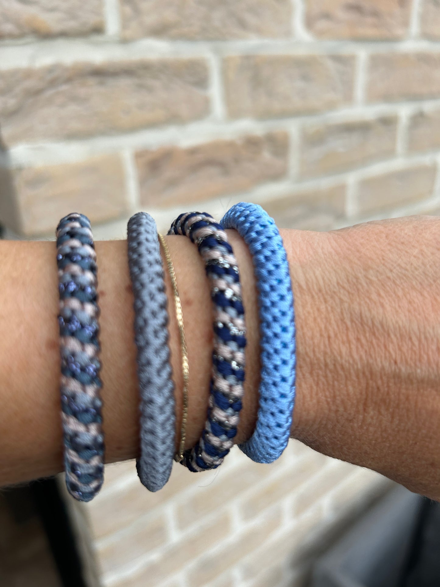 Haarrekje donkerblauw lichtblauw en roos